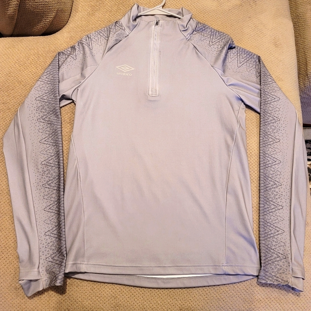 Umbro running shirt